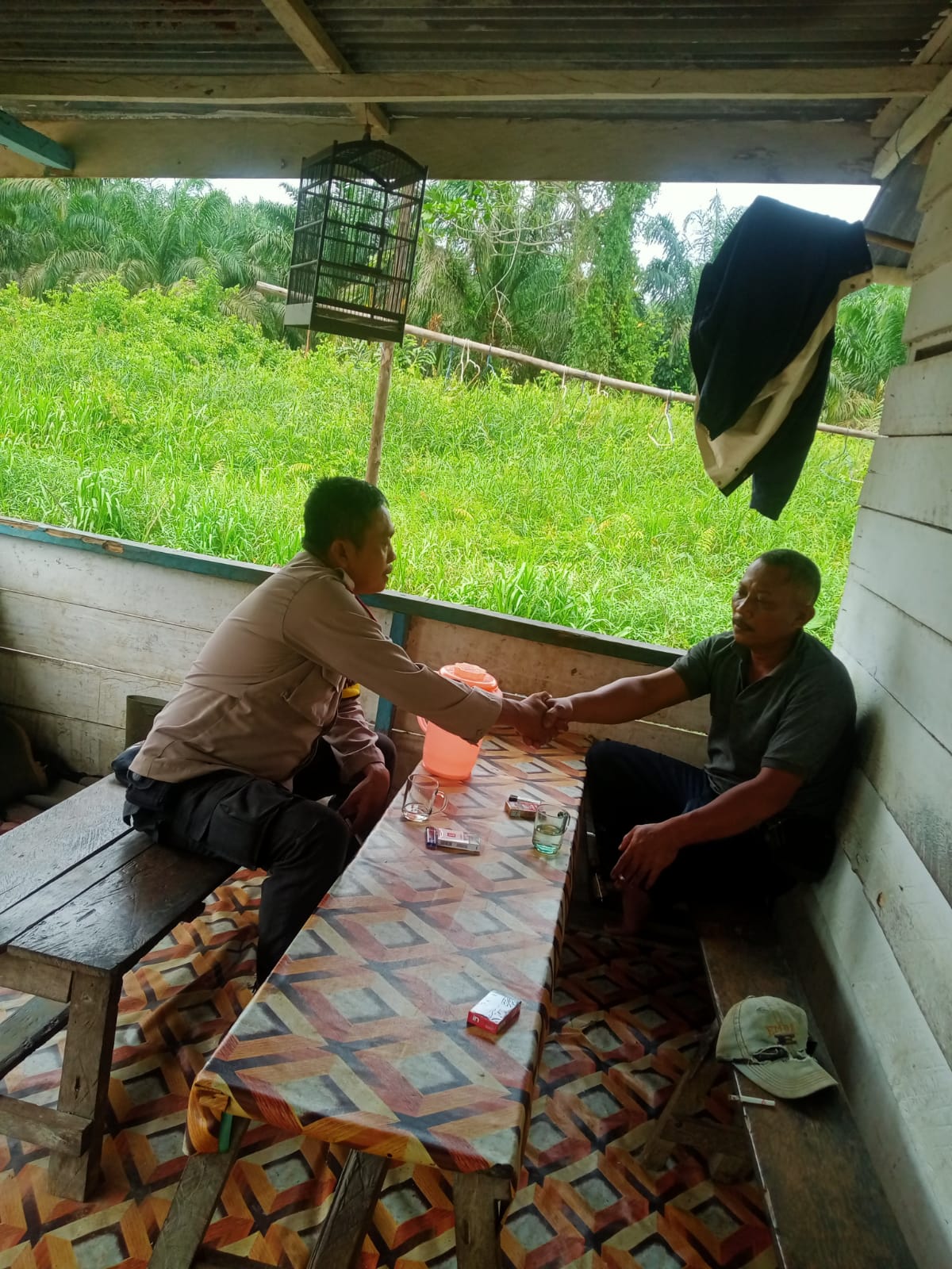 Polsek Tempuling, Sosialisasi Pemilu Damai 2024 di Desa Tunas Jaya