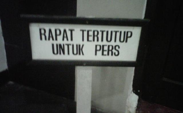 Aneh !! Anggota Pansus Pasar DPRD Pekanbaru Lakukan Rapat Tertutup