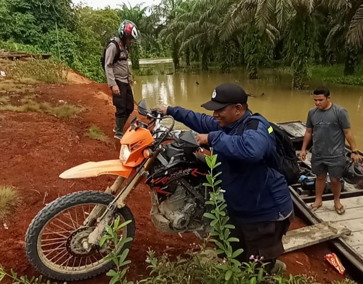 AKP Rudi Jangkau Dusun Terpencil Demi Pilkada Damai