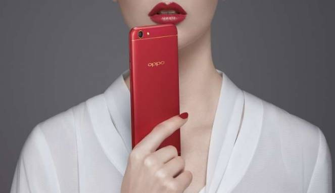 Geliat Oppo Meneror Samsung