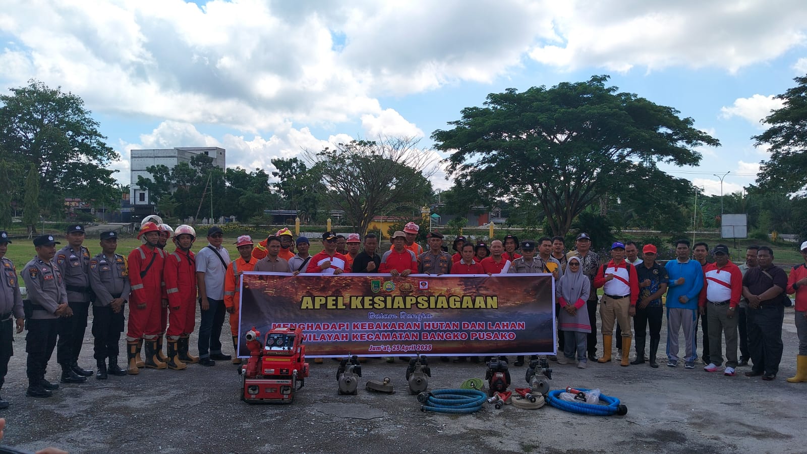 Apel Kesiapsiagaan Karhutla Digelar di Bangko Pusako, Camat Ajak Semua Pihak Bersinergi