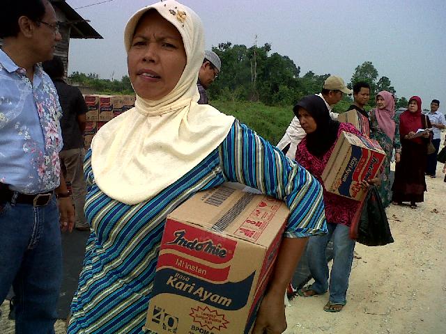 Chevron Berbagi Kasih 1.000 Paket Sembako Buat Kaum Terpinggirkan