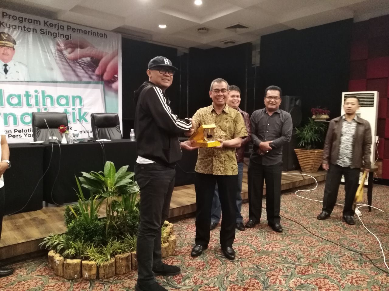 Bupati H. Mursini, Minta Agar Setiap Berita yang diterbitkan Endingnya Membangun