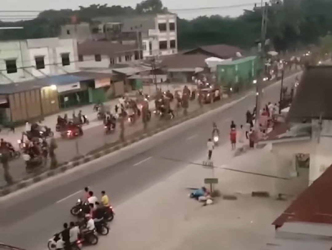 Terindikasi Balap Liar,  Keramaian Muda-Mudi di SMK Pertanian Pekanbaru Dibubarkan Polisi