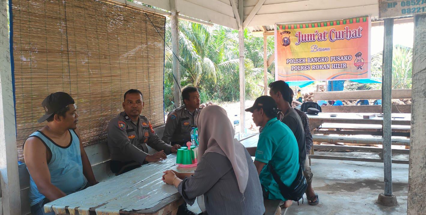 Polsek Bangko Pusako Gelar Jumat Curhat bersama Tokoh Masyarakat di Bangko Kanan