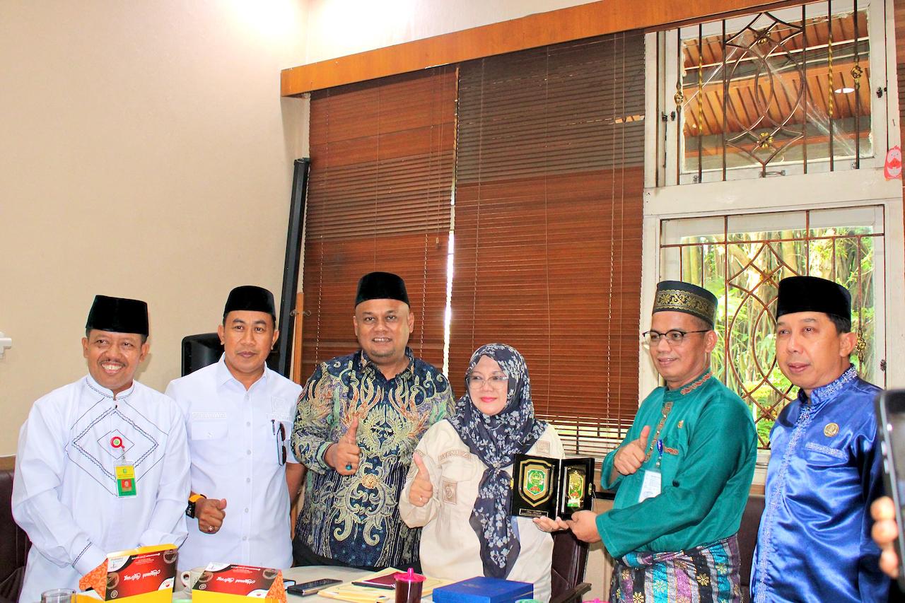 Bupati Siak Dr Afni Temui DLHK Riau Cari Solusi Atasi Konflik Lahan