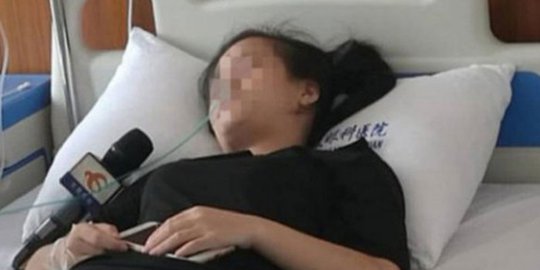 Wanita ini Main Game Seharian, Hingga Mata Kanannya Menjadi Begini! Menyesal Seumur Hidup!