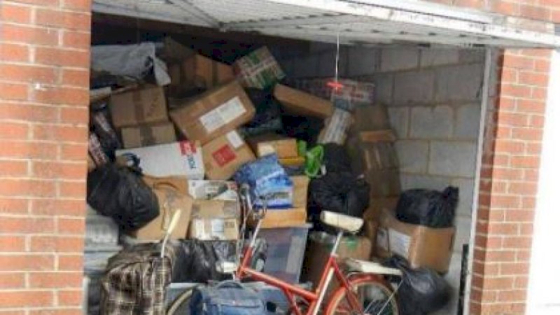 Pria Ini Menimbun Barang Selama 20 Tahun, Nilainya Capai Puluhan Miliar