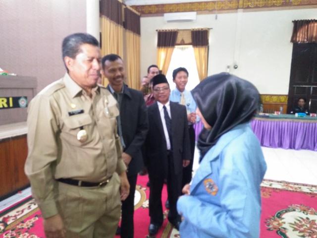 Wabup Lepas Angkatan I AKN Siak