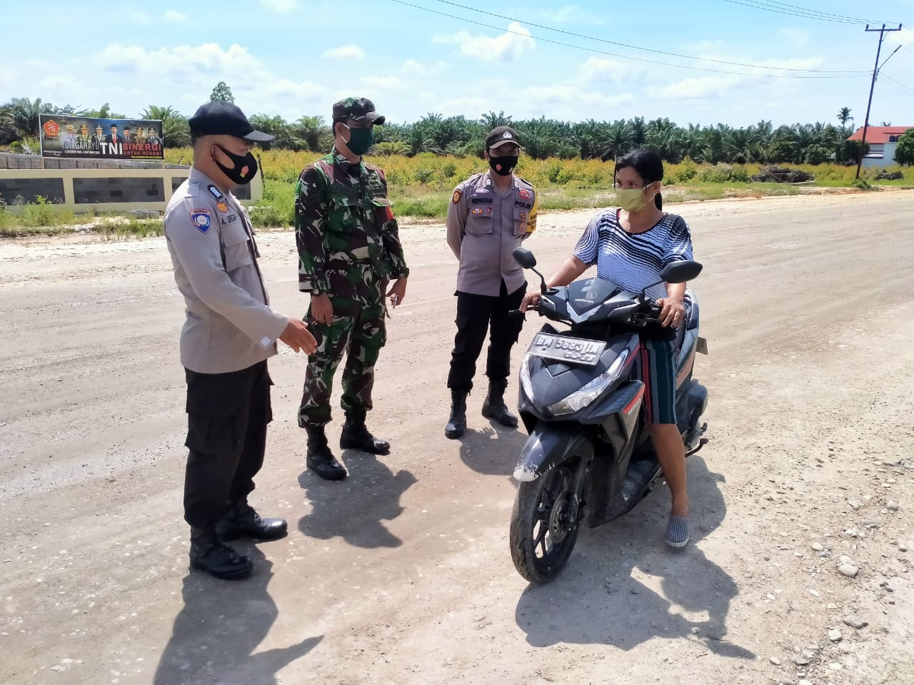 Masih Dalam Rangka AKB Polsubsektor Pelalawan Giatkan Operasi Yustisi