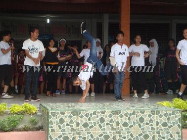SMPN 17 Pekanbaru Gelar Pentas Seni