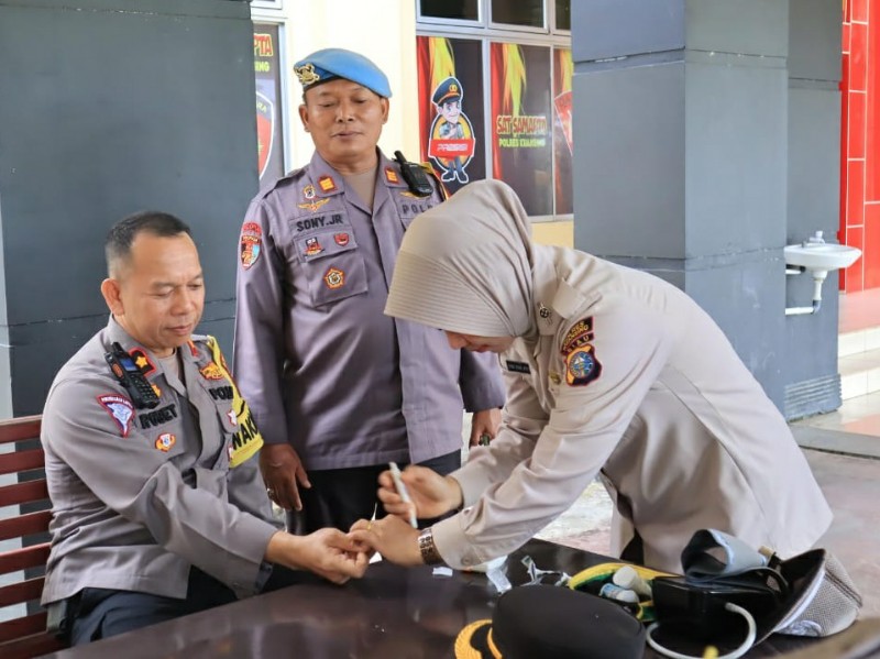 Polres Kuansing Gelar Patroli Kesehatan dan Layanan Medis untuk Personel dan Masyarakat