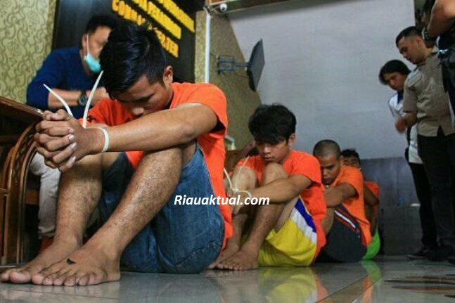 Kejamnya Cara Para Tersangka Habisi Nyawa Supir Go-Car Pekanbaru, Polisi : Pelaku Mengaku Owner Qnet