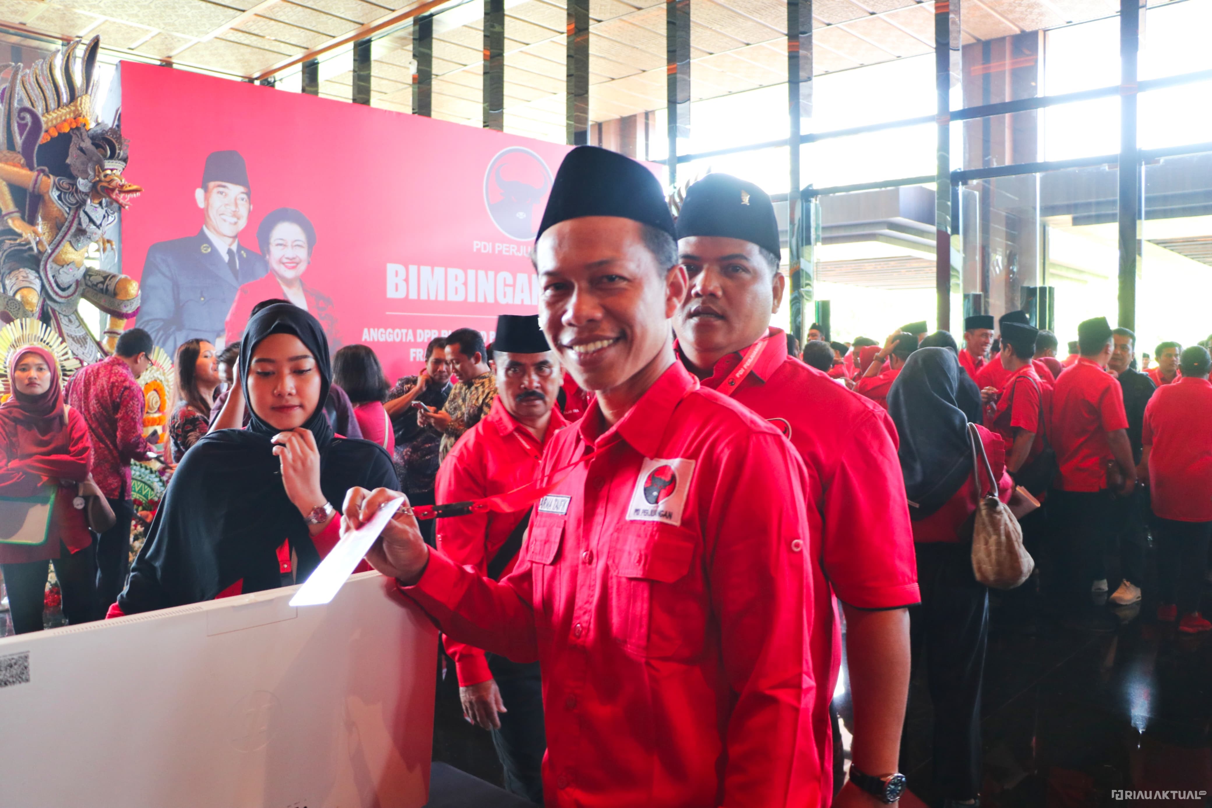 Nahkodai DPC PDI Perjuangan Inhil, Ini Pesan Andi Darma Untuk Kader