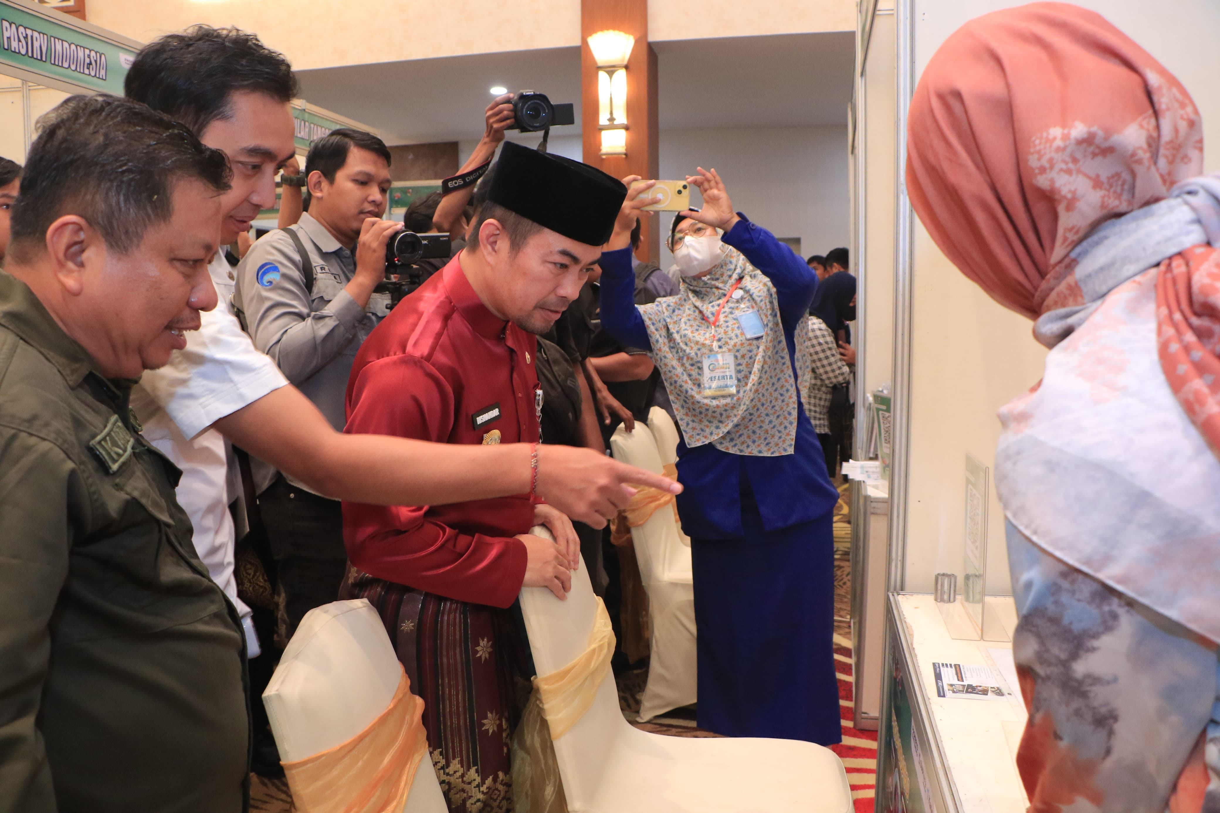 Tersedia 1.784 Lowongan Kerja, Pekanbaru Job Fair 2024 Resmi Dibuka PJ Wako