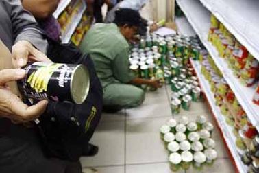 BBPOM Riau Grebek Gudang Makanan Ringan