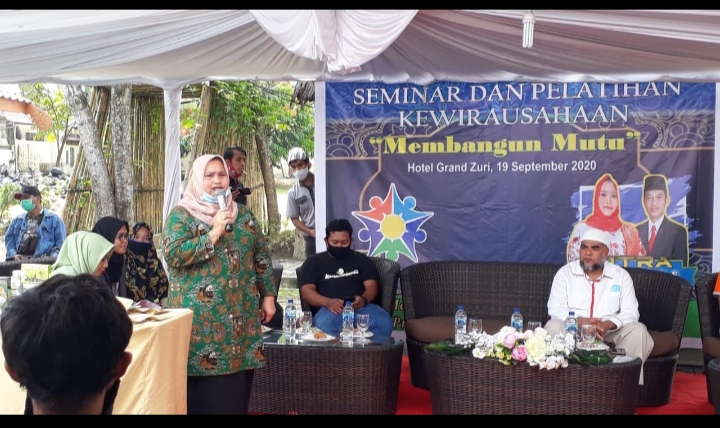 Tingkatkan Pendapatan UMKM Ditengah Pandemi, Kasmarni Hadirkan Motivator Sukses di Duri