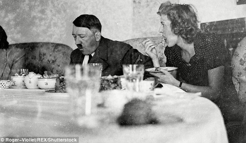Ternyata Makanan Terakhir Adolf Hitler Adalah...