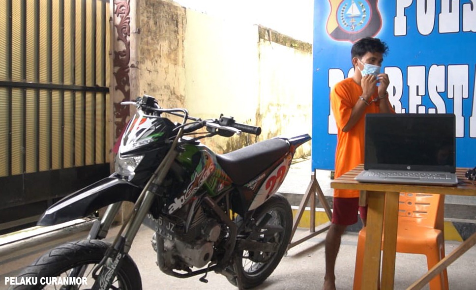 Komplotan Maling di Pekanbaru Apes, Jual Notebook di PJBO Dibeli Polisi