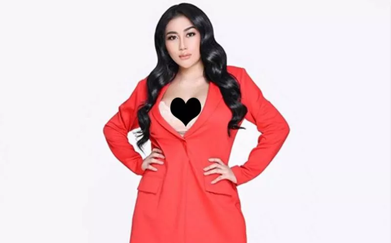 Tampilan Membara Pamela Safitri, Posenya Bikin Gerah