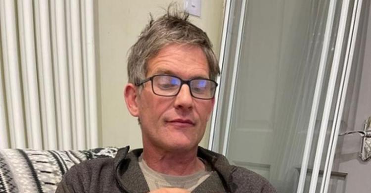 Wah.. Selama 50 Tahun, Pria Ini Santap Sosis Mentah