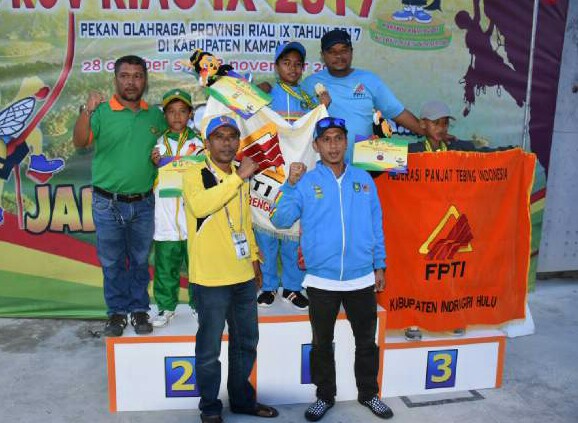 Dari Cabor Panjat Tebing, Bengkalis Sukses Raih Emas Pada Kelas Spider Kid Lead Putra