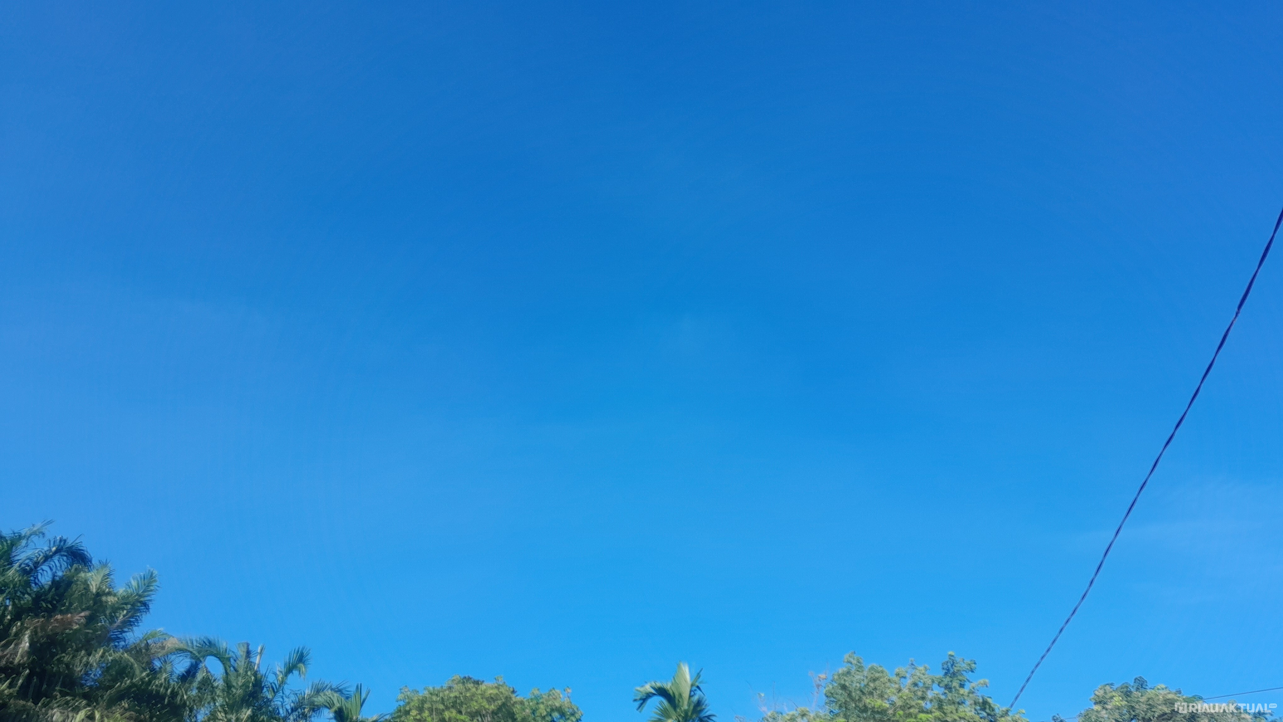 Riau Diprediksi Panas Terik Hari Ini, Suhu Bisa Capai 36 Derajat Celcius