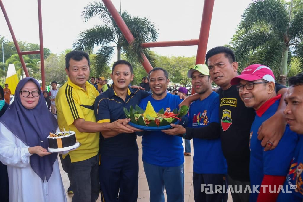 Momen Ulang Tahun Wabup Bengkalis, Seluruh Peserta Jalan Santai Diprank PWI