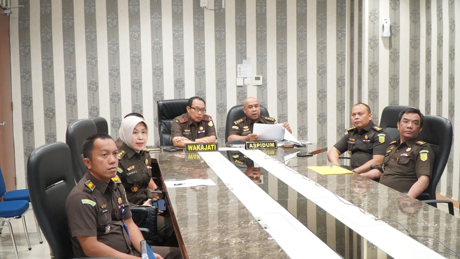 3 Perkara di Dumai Dihentikan, Tersangka Dihukum Bersihkan Jalan