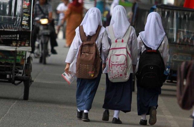 Mahalnya Harga Seragam Sekolah SMP 1 Pekanbaru, Dewan Minta Dibuat Perwako