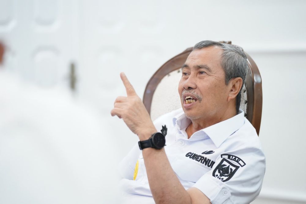 Gubernur Syamsuar Harap SMA Swasta Tingkatkan Kualitas Sekolah