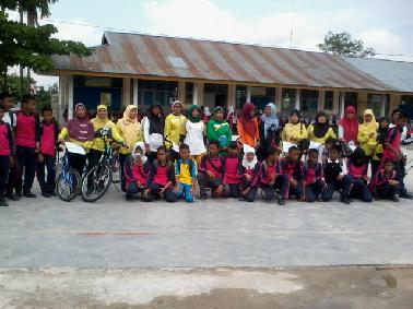 Murid Tempatan SMPN 29 Pekanbaru Dapat Bantuan 18 Unit Sepeda