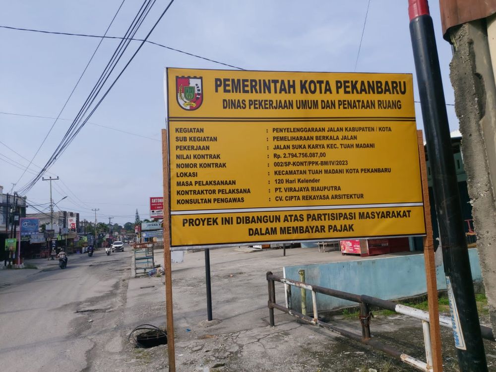 Jalan Sukakarya Diaspal Pakai Bankeu Provinsi, Warga Ucapkan Terimakasih Kepada Syamsuar