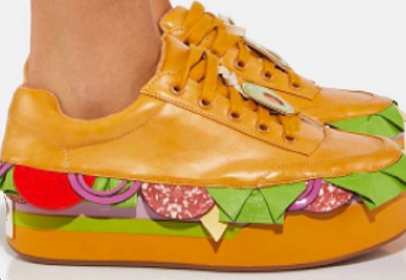 Viral Sepatu dengan Sandwich Seharga Rp1,6 Juta, Netizen Enggak Mau Pakai
