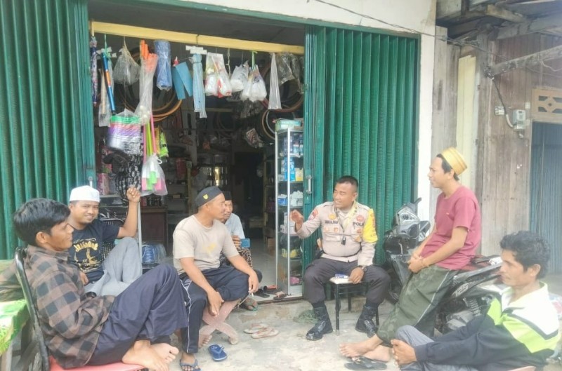 Polsek Sungai Batang Jalin Kedekatan dengan Warga Pasenggerahan, Dorong Pilkada Damai 2024