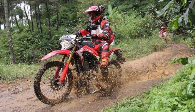 Kenapa CRF150L Dijual Rp31 Jutaan, Padahal Pakai Mesin Verza