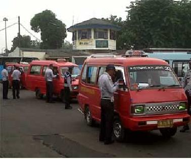 Razia Rutin, Dishub Pekanbaru Tertibkan 6 Angkot Nakal