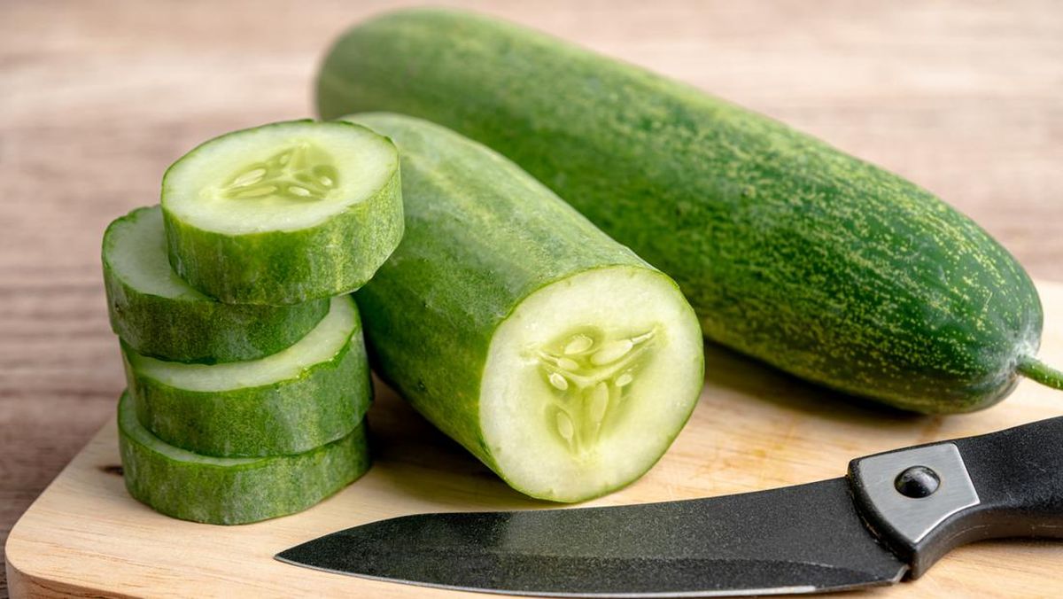 4 Kelompok Orang Tak Disarankan Makan Timun dan Efek Sampingnya