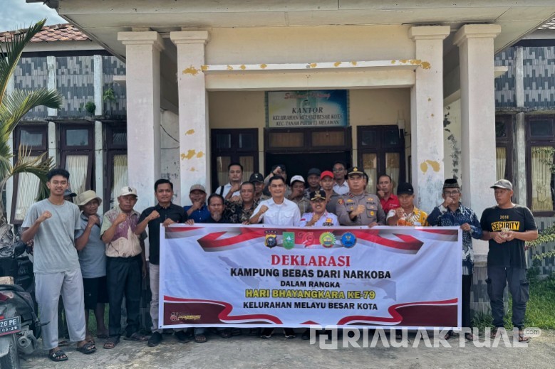 Deklarasi Kampung Bebas Narkoba Hadiah HUT Bhayangkara ke-79 dari Polsek Tanah Putih Tanjung Melawan
