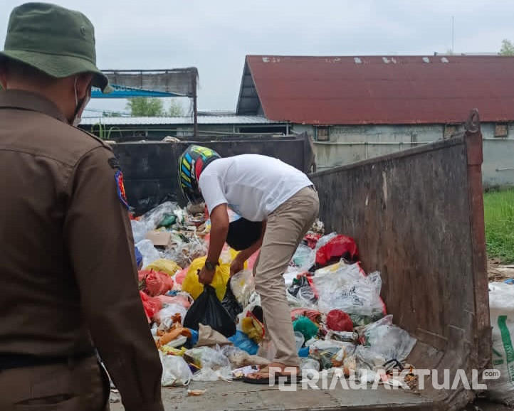 Sigit Kritik Kebijakan Sanksi Pemko Pekanbaru: Beratkan Masyarakat, Abaikan Pihak Ketiga