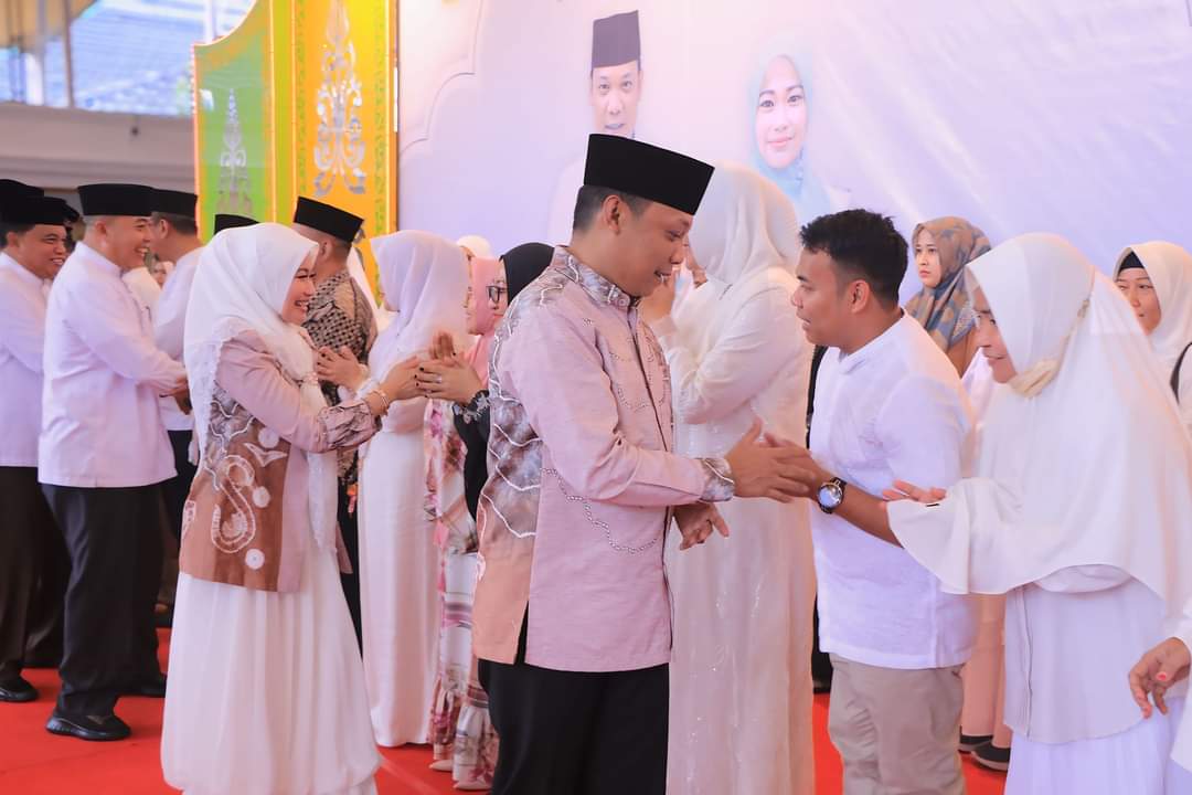 Dilepas Pj Walikota, 60 ASN Pemko Pekanbaru Berangkat Haji