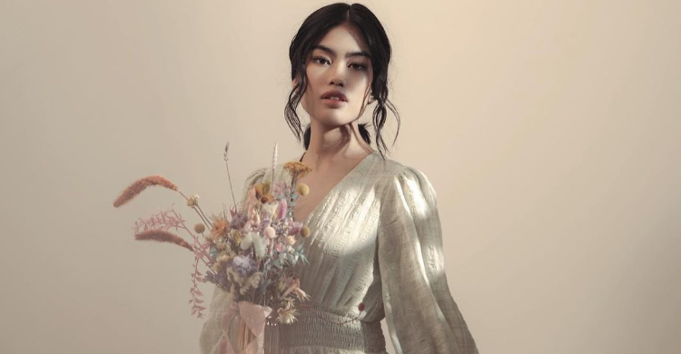 Adjani, Pahit Dighosting