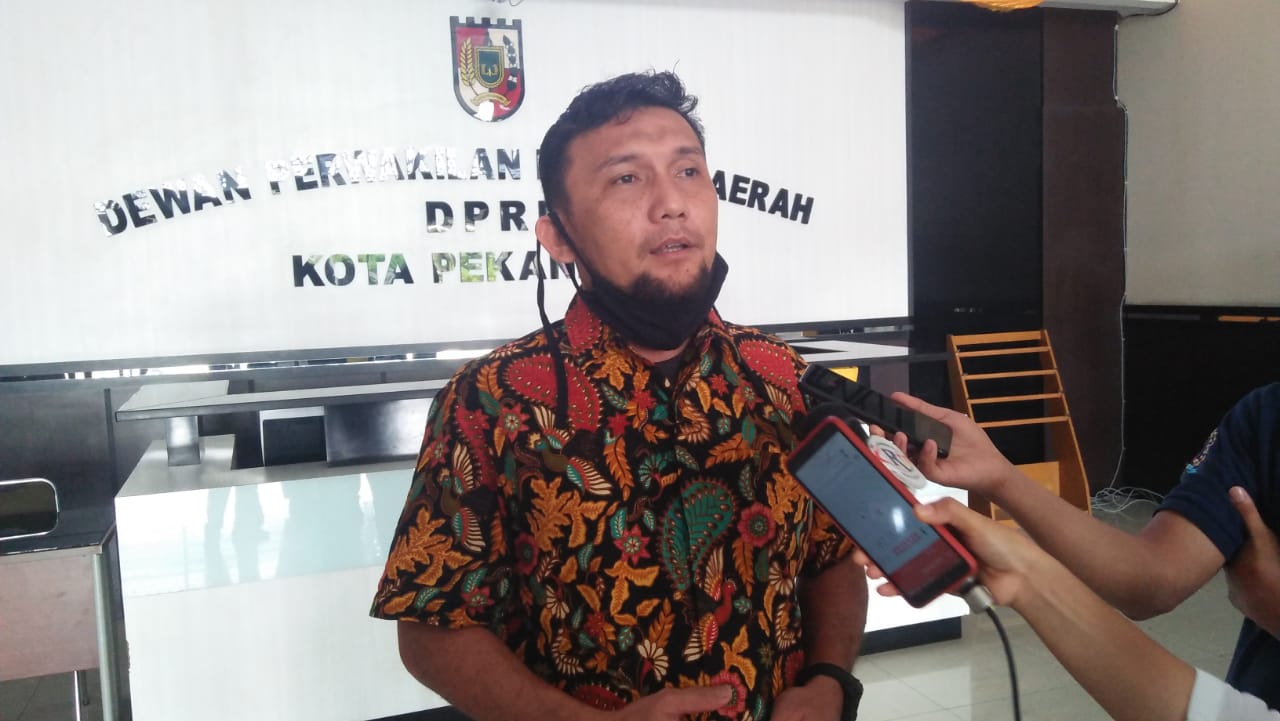 DPRD Minta Pihak Sekolah & Disdik Tegas Dalam Awasi Kelulusan Peserta Didik
