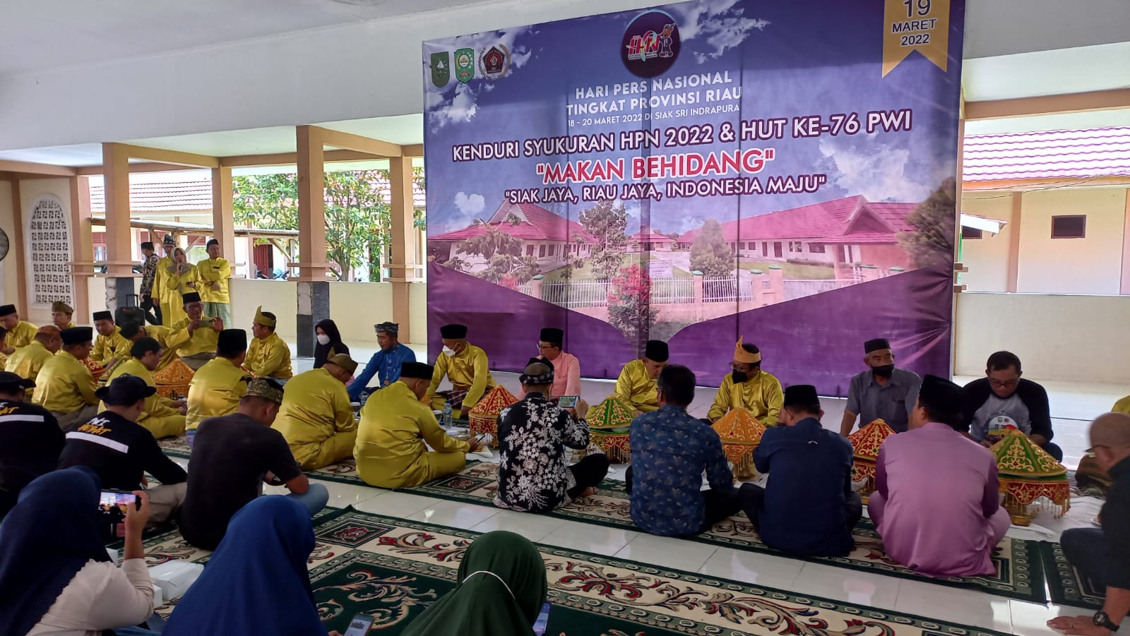 Makan Behidang Dari PWI Riau di Panti Asshidiqiyah Dihadiri Sejumlah Pejabat Siak