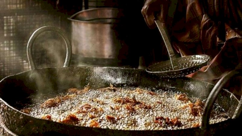 Wow! Ratusan Pedagang Kaki Lima Ini Ternyata Miliarder, Begitu Tahu Pemerintah Langsung Kejar Pajaknya