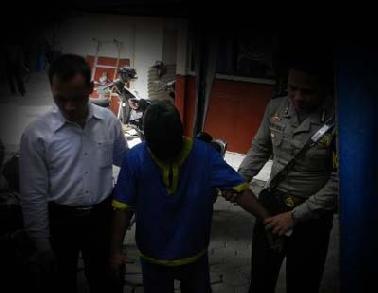 Spesialis Pembongkar Jok Motor Diamuk Masa