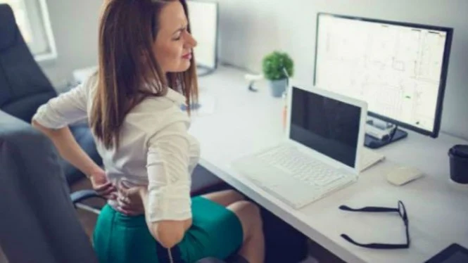 Berikut 10 Bahaya Duduk Terlalu Lama