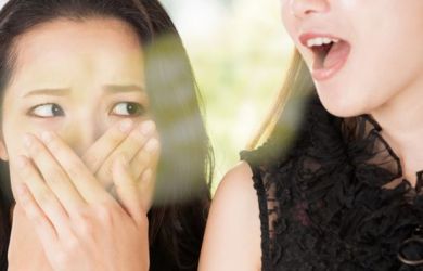 Hindari 4 Jenis Makanan Berikut Kalau gak mau Bau Mulut