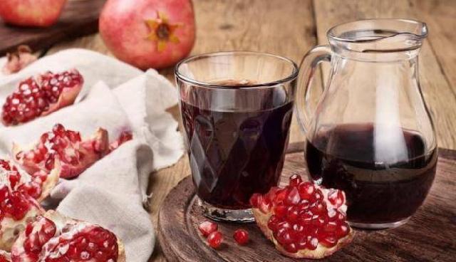 Inilah Tujuh Manfaat Kesehatan Konsumsi Jus Buah Delima Secara Rutin