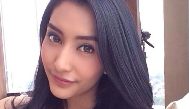 Tyas Mirasih Jatuh Terkapar Diserempet Motor